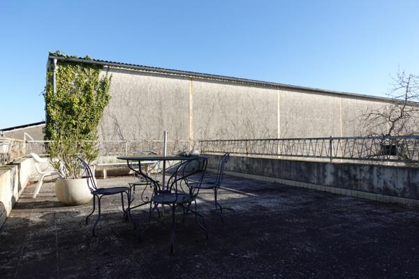 Rochefort : Quartier Gambetta Maison 5 chambres + 120 m² Garage + Jardin