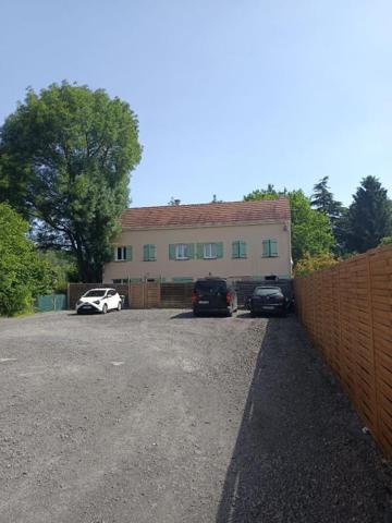 Immeuble rapport Ezy Sur Eure 11 logements 830 m2