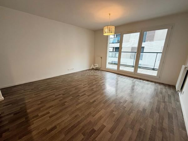 À vendre : Appartement 4 pièces lumineux à Cergy €259 000 ** - Référence 2250