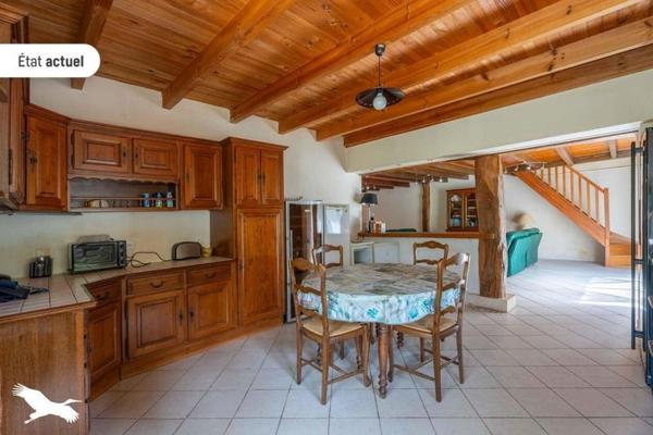 Maison à vendre 175 000 € Saint-Bonnet-sur-Gironde 6 p 170 m² DPE E