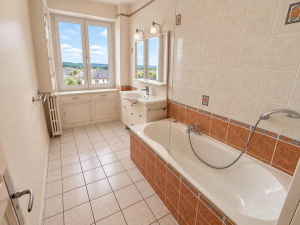 Appartement 3 pièce(s) 2 chambre(s) 96 m²
