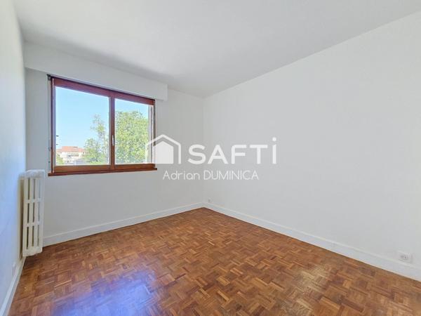 Très bel appartement avec balcon et une belle vue dégagée