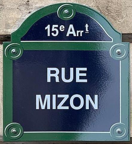 Paris 75015, Montparnasse, 3/4 pièces 82m² au 2e étage d'un immeuble post Haussmannienn,