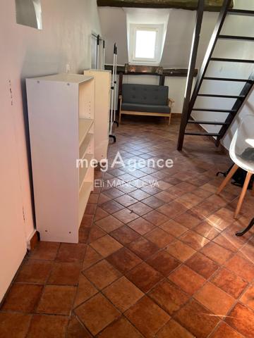 Appartement à PARIS 18E ARRONDISSEMENT, 75018 - 2 pièces 33m²