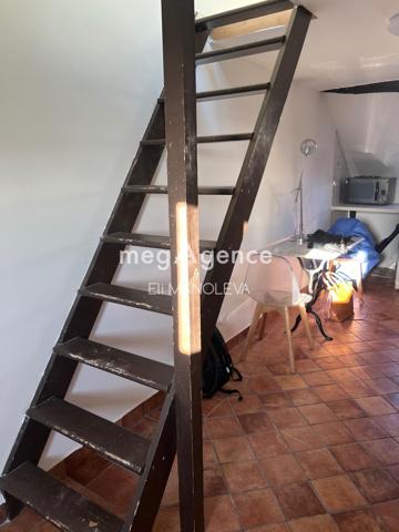Appartement à PARIS 18E ARRONDISSEMENT, 75018 - 2 pièces 33m²