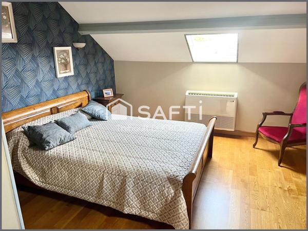 Maison 180m2 - 4 chambres  + gîte 80m2 - piscine