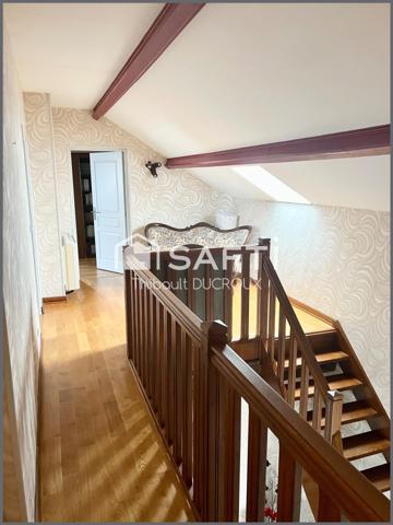 Maison 180m2 - 4 chambres  + gîte 80m2 - piscine
