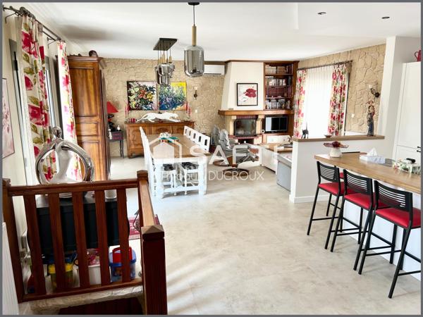 Maison 180m2 - 4 chambres  + gîte 80m2 - piscine