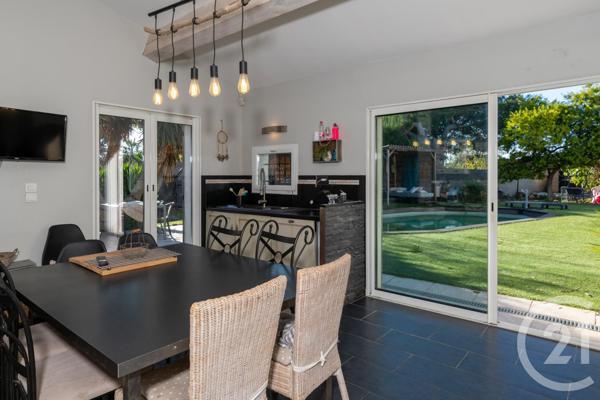 Maison à vendre  6 pièces - 177,81 m2 OLLIOULES - 83