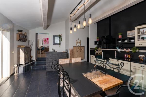 Maison à vendre  6 pièces - 177,81 m2 OLLIOULES - 83