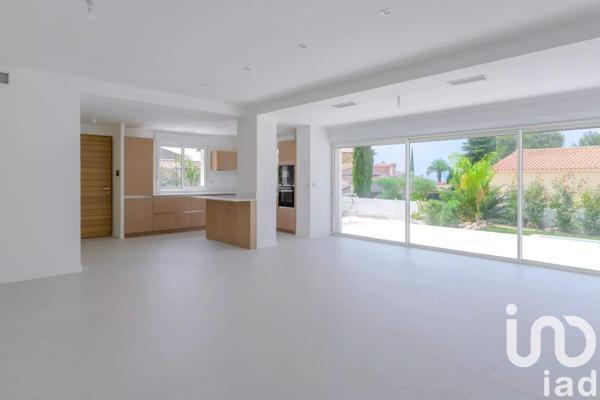 Maison à vendre 6 pièces 200 m² Bandol