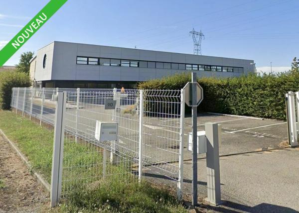 Bureaux à louer à Bourg-de-Péage en rez-de-chaussée, parking sécurisé