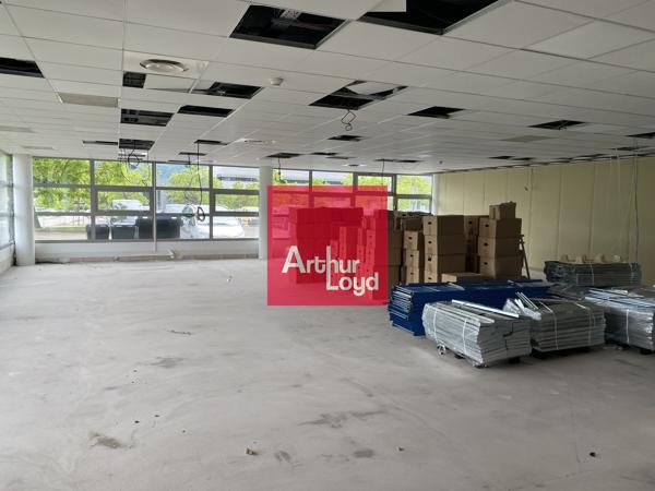 Bureaux à louer à Montbonnot au cœur d’Innovallée avec parkings privatifs