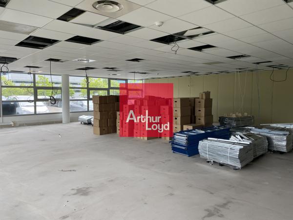 Bureaux à louer à Montbonnot au cœur d’Innovallée avec parkings privatifs