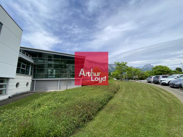 Bureaux à louer à Montbonnot au cœur d’Innovallée avec parkings privatifs