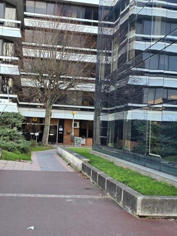 beau bureau très bien situé