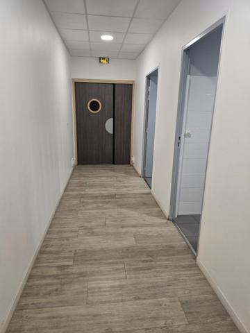 beau bureau très bien situé