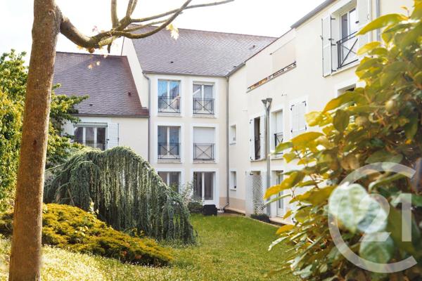 Appartement F1 à vendre  1 pièce - 34 m2 CROSNE - 91