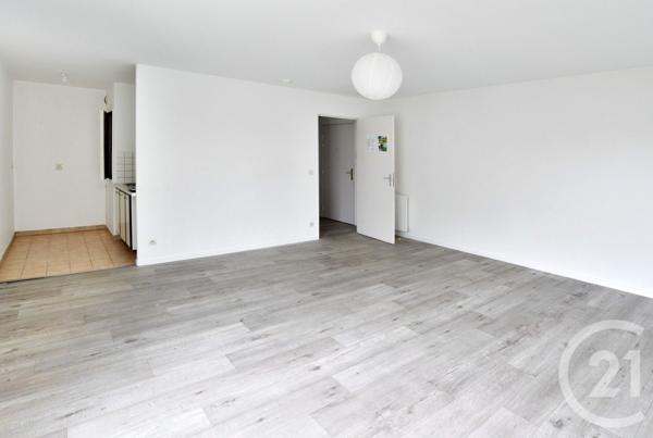 Appartement F1 à vendre  1 pièce - 34 m2 CROSNE - 91