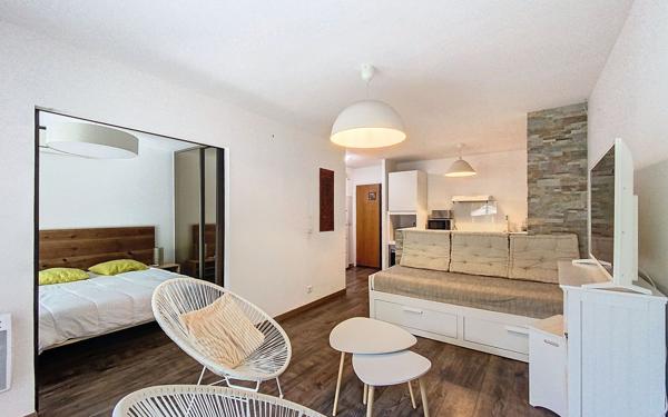 Appartement à vendre    2 pièces • 37 m2 Saint-Laurent-du-Var