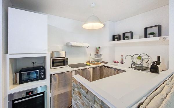 Appartement à vendre    2 pièces • 37 m2 Saint-Laurent-du-Var