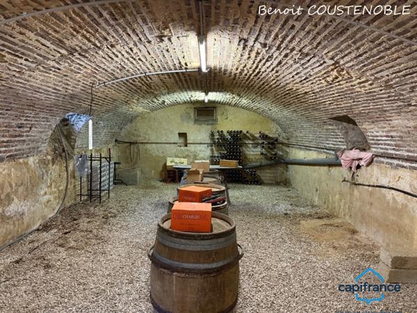 Maison à vendre de 188 m ²- 3 chambres à LABORDE commune de AUXERRE (89) - Terrain 1 740 m² - avec dépendances