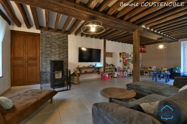 Maison à vendre de 188 m ²- 3 chambres à LABORDE commune de AUXERRE (89) - Terrain 1 740 m² - avec dépendances
