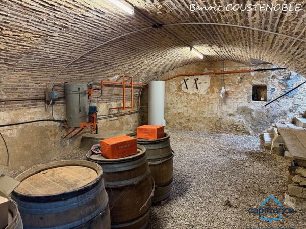 Maison à vendre de 188 m ²- 3 chambres à LABORDE commune de AUXERRE (89) - Terrain 1 740 m² - avec dépendances