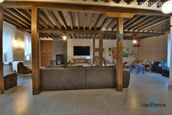 Maison à vendre de 188 m ²- 3 chambres à LABORDE commune de AUXERRE (89) - Terrain 1 740 m² - avec dépendances