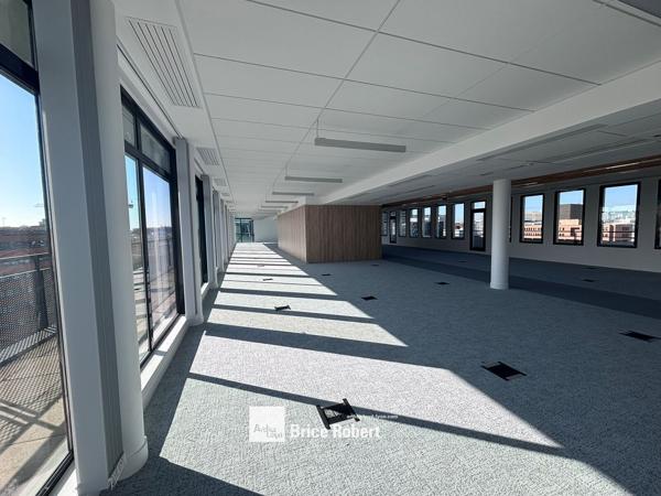 Bureaux à louer à Lyon bureaux rénovés centre Part Dieu proche gare