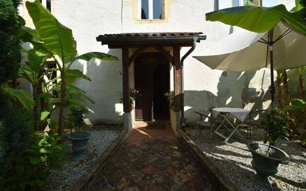 Maison à vendre    7 pièces • 237 m2 Coudures