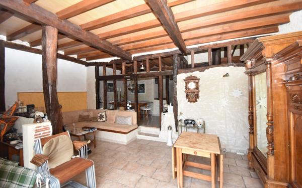 Maison à vendre    7 pièces • 237 m2 Coudures