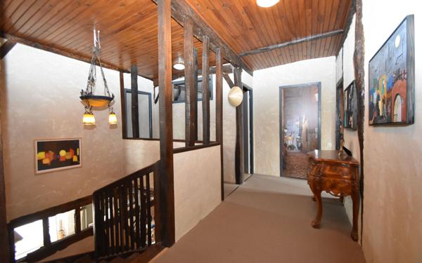 Maison à vendre    7 pièces • 237 m2 Coudures