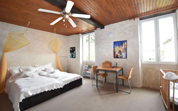 Maison à vendre    7 pièces • 237 m2 Coudures