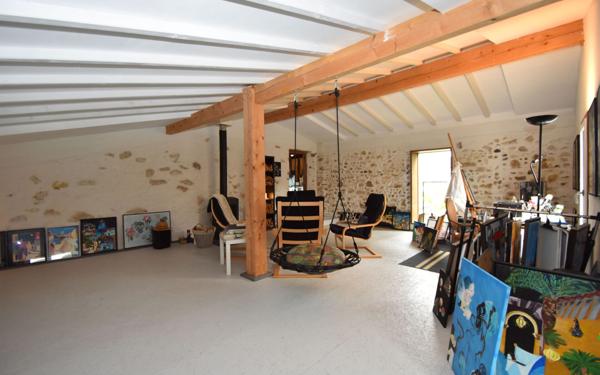 Maison à vendre    7 pièces • 237 m2 Coudures