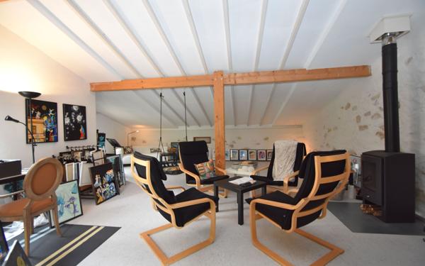 Maison à vendre    7 pièces • 237 m2 Coudures