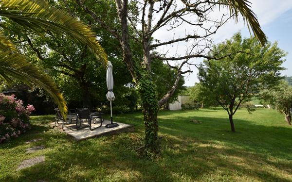 Maison à vendre    7 pièces • 237 m2 Coudures