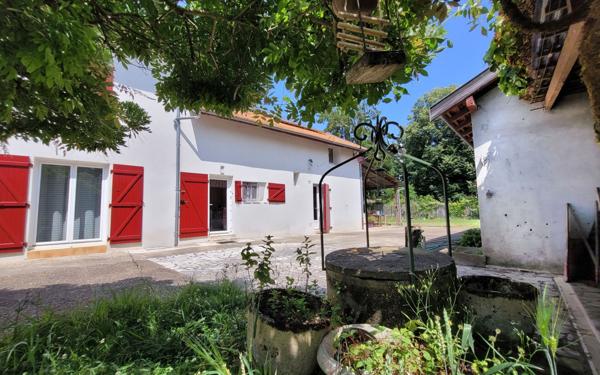 Maison à vendre    10 pièces •  Rivière-Saas-et-Gourby