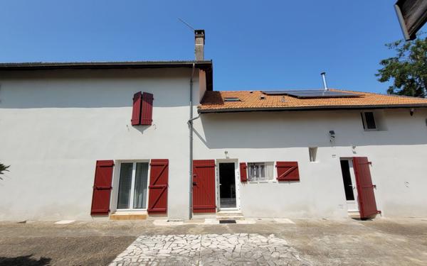 Maison à vendre    10 pièces •  Rivière-Saas-et-Gourby