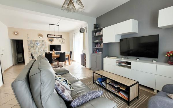 Maison à vendre    10 pièces •  Rivière-Saas-et-Gourby