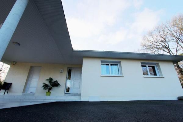 A vendre, un plain-pied d'architecte au LENDU à Quimper.
