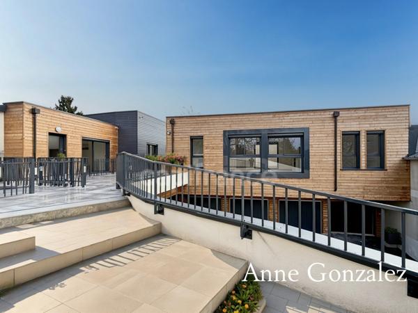 ORLEANS Centre quartier Madeleine rare à la vente appartement Penthouse T4 avec patio intérieur et terrasse dans petite copropriété