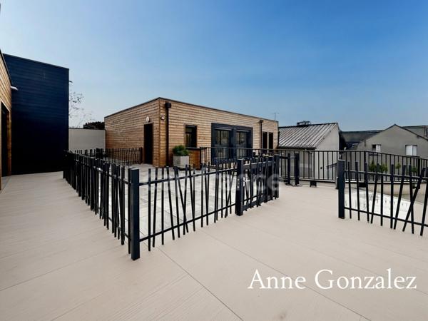 ORLEANS Centre quartier Madeleine rare à la vente appartement Penthouse T4 avec patio intérieur et terrasse dans petite copropriété