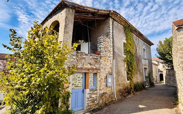 Maison à vendre    6 pièces •  Grospierres