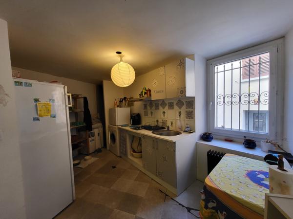 Carnoules (83660) Maison de village à vendre avec 3 logements.