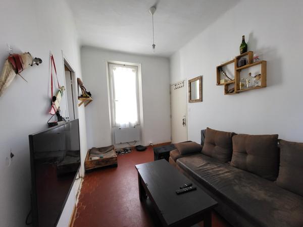 Carnoules (83660) Maison de village à vendre avec 3 logements.