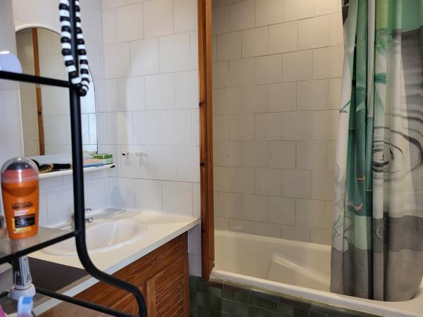 Carnoules (83660) Maison de village à vendre avec 3 logements.