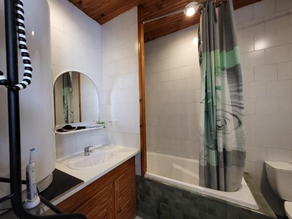 Carnoules (83660) Maison de village à vendre avec 3 logements.