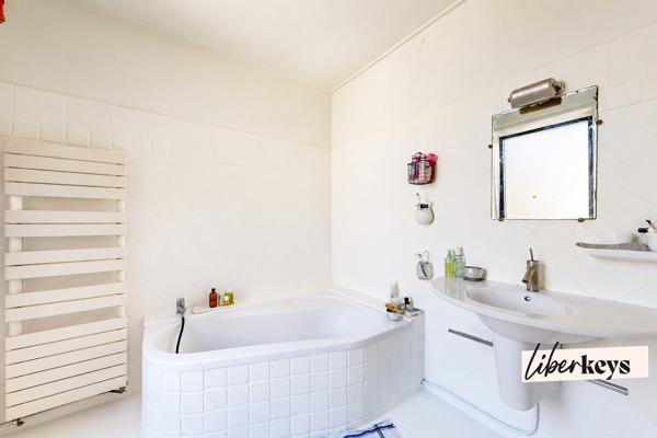 Appartement de caractère- 5 pièces- Nîmes Monjardin