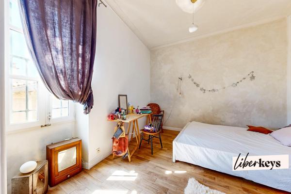 Appartement de caractère- 5 pièces- Nîmes Monjardin